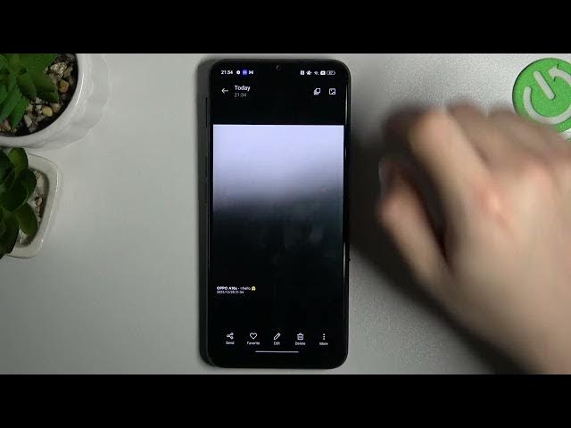 Video thumbnail for How to Take Burst Shot on OPPO A16s? - Create Series of Photos