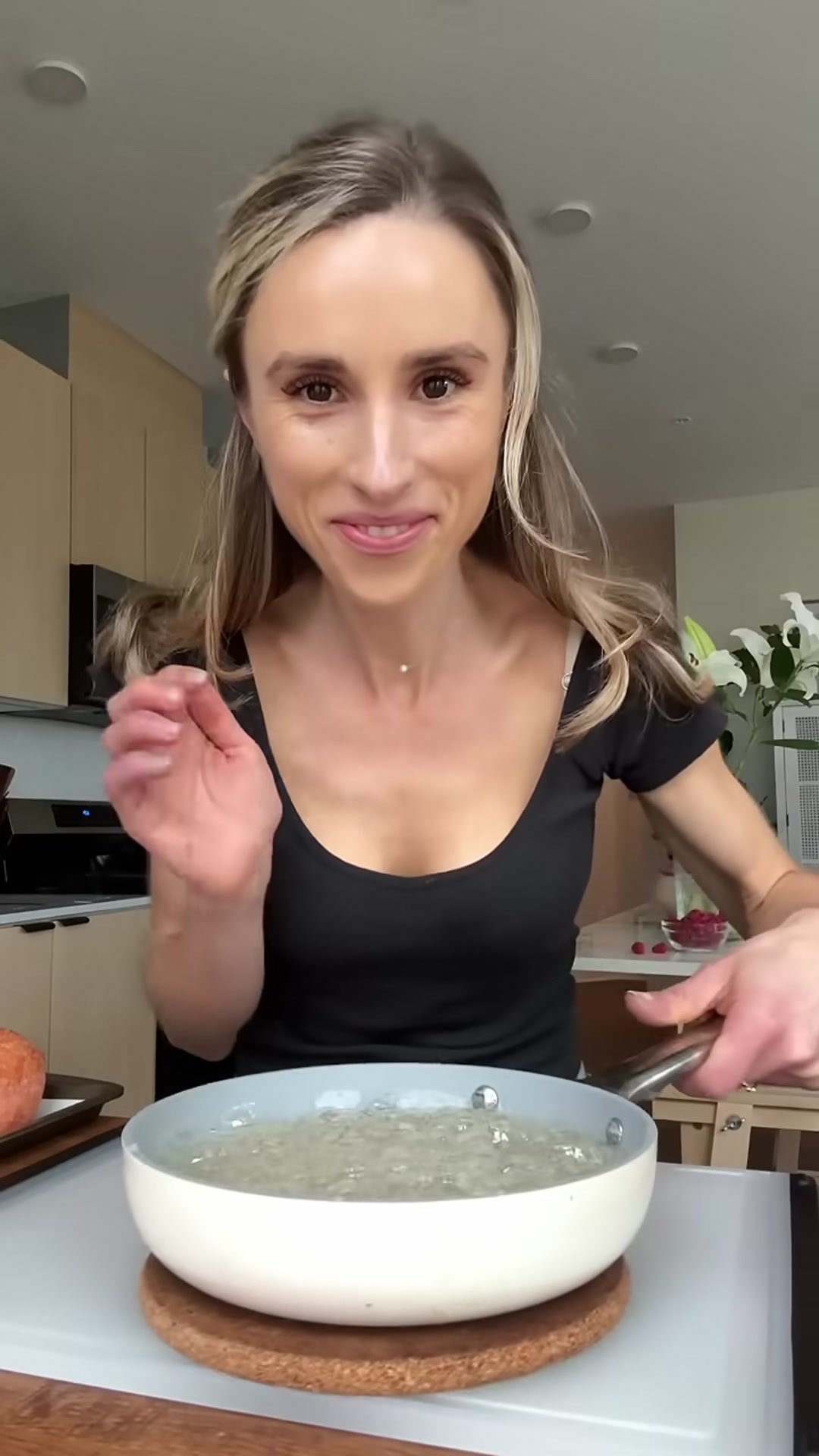 Video thumbnail for A raspberry crème brûlée donut  🌸  cremebrulee  donuts  dessert  pastry  sourdough(720P HD)