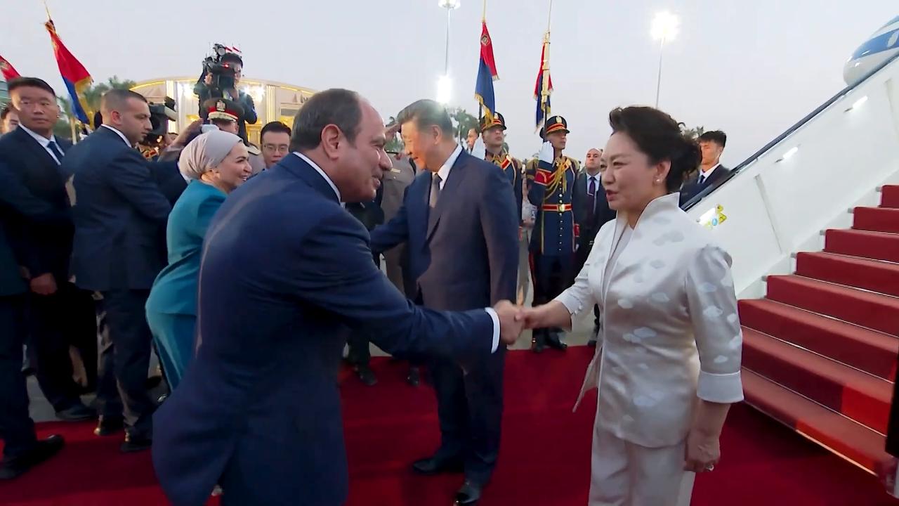 Video thumbnail for Egypt: Chinese President Xi arrives in Egypt for first visit in 10 years.
