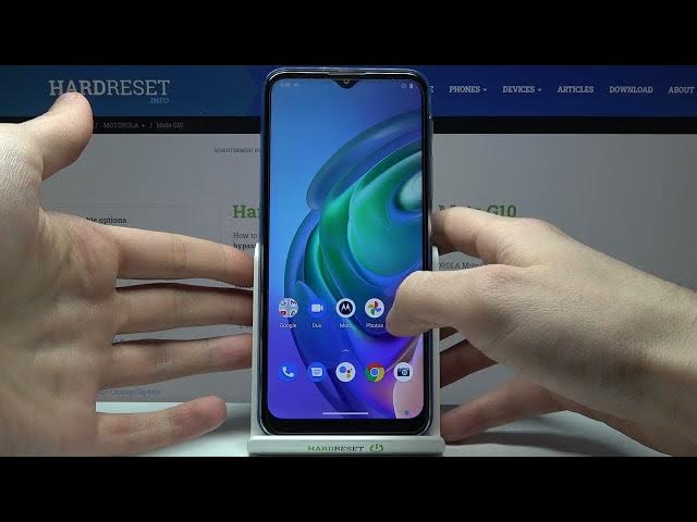Video thumbnail for How to Take and Find the Screenshot on the MOTOROLA Moto G10