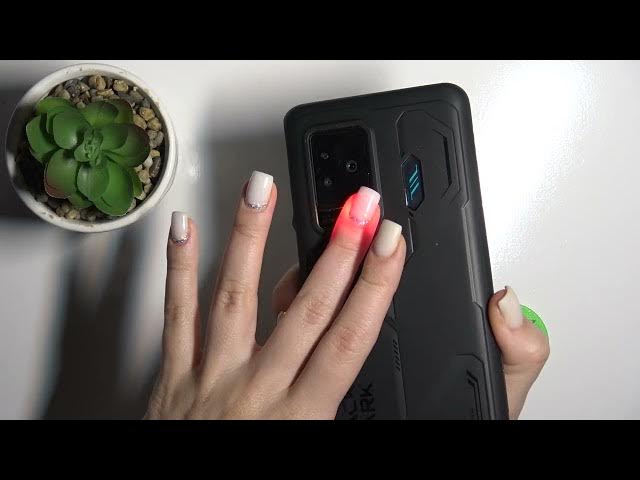 Video thumbnail for How to Switch On the Flashlight on XIAOMI Black Shark 5 Pro - Enabling the Torch