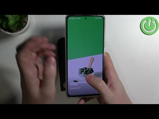 Video thumbnail for POCO F4 - Hand Size Comparison