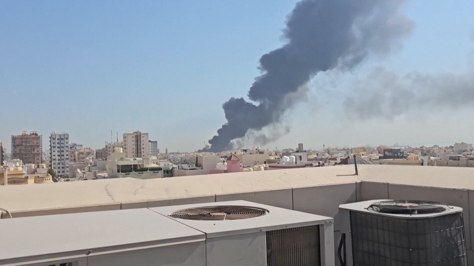 Video thumbnail for Plumes of smoke rise over Kuwait after repeated Iranian attacks