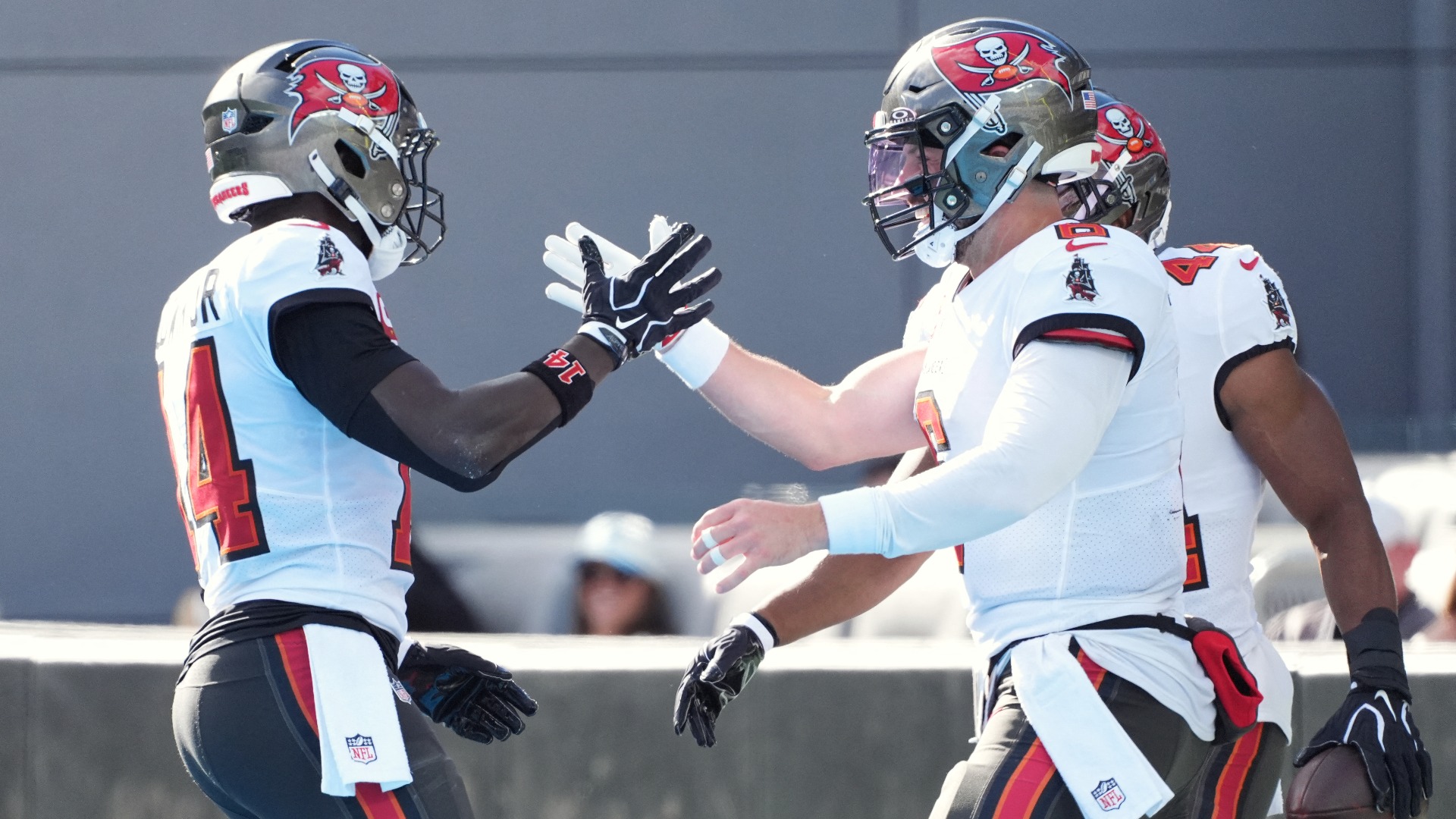 Video thumbnail for Tampa Bay's 40-Point Rout Upends the NFC South Race