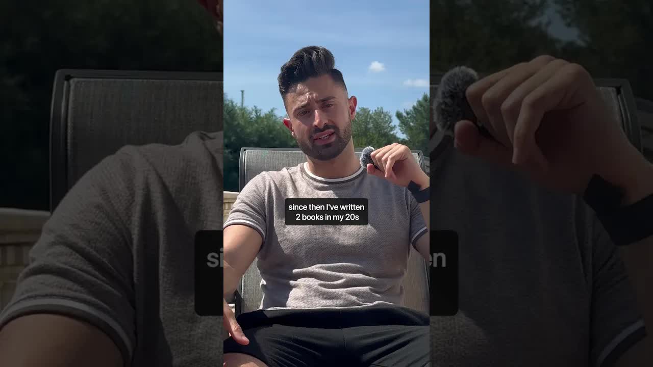 Video thumbnail for Failed English Class, Now I'm a 2 Book Author at 31