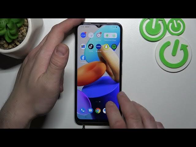 Video thumbnail for How to Connect Wired Headphones to the VIVO Y22S