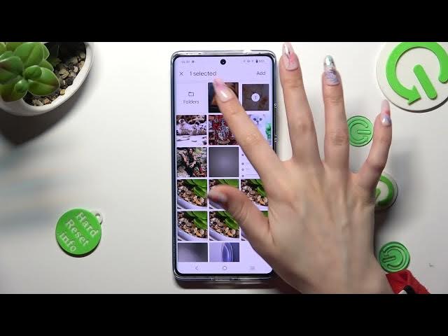 Video thumbnail for How to Add Media to Text Messages on a VIVO X90 Pro - Attach Photos and Videos
