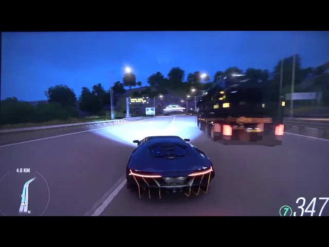 Video thumbnail for Xbox Series X - Forza Horizon 4 Gameplay | Samsung TU8000 8 Series