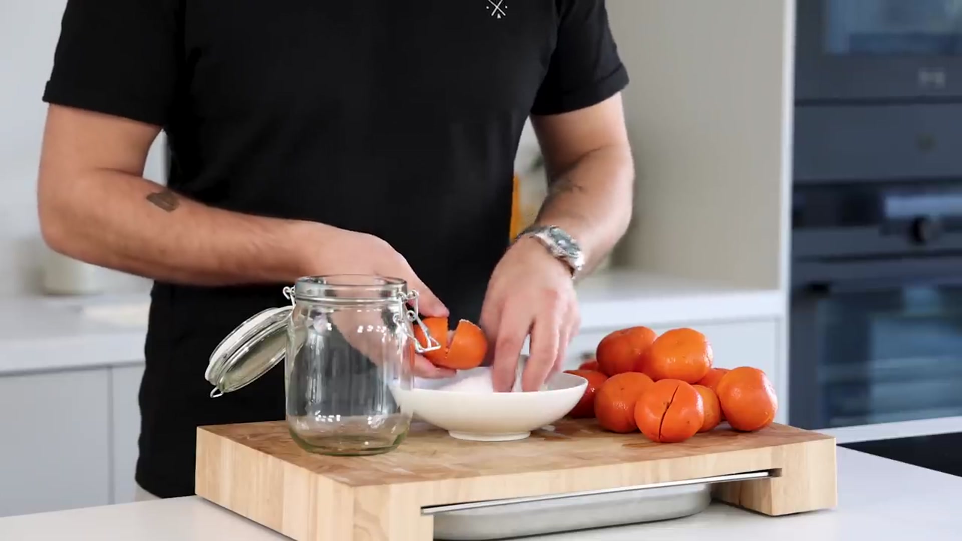 Video thumbnail for The perfect oxtail beignet Fine dining amuse with black truffle mandarin(720P HD)