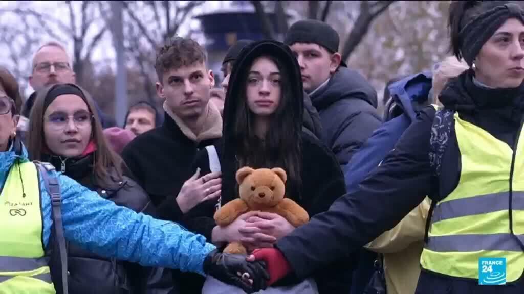 Video thumbnail for Thousands march in Budapest to protest Orban's government over child abuse scandal