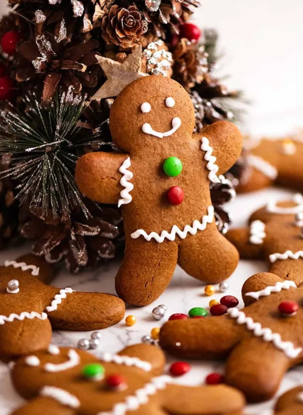 'Video thumbnail for Easy Gingerbread Man Cookies Recipe '