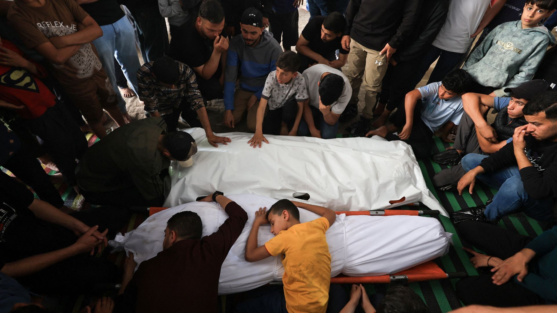 Video thumbnail for Israeli forces kill at least 8 Palestinians as Netanyahu says Israel now controls 60% of Gaza