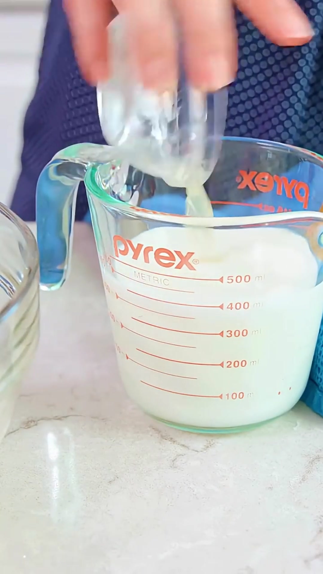 Video thumbnail for Luscious Lemon Cake  lemoncake  cookingtutorial  baking(720P HD)