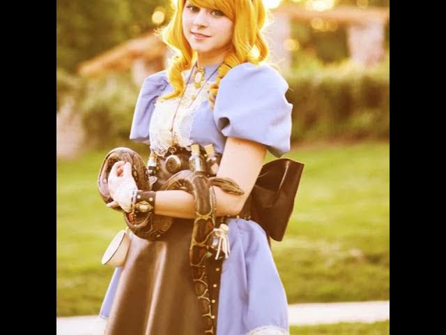 Video thumbnail for Steampunk Alice Cosplay