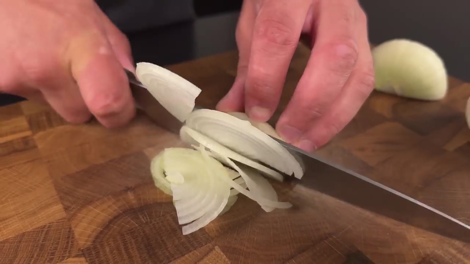 Video thumbnail for A casserole that drives everyone mad! Nobody knows this recipe! Cheap and simple (720p_30fps_H264-128kbit_AAC)