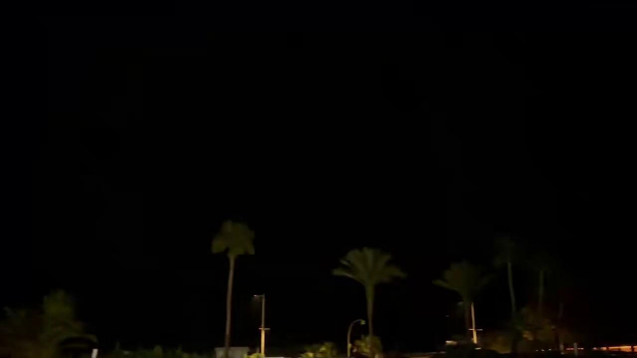 Video thumbnail for Spain: Continious lightning flashes in the sky above Mojácar.