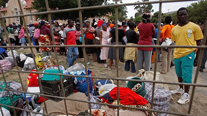 Video thumbnail for Displaced migrants leave South Africa after xenophobic attacks