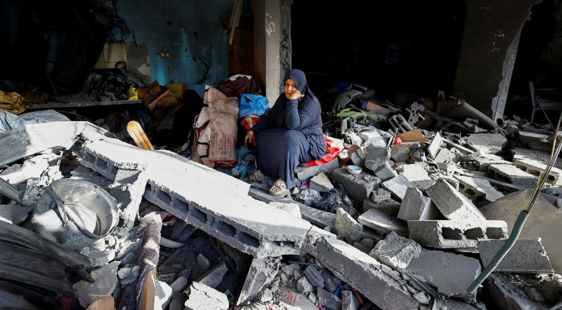 Video thumbnail for Israeli attacks kill at least five Palestinians in Gaza despite ‘ceasefire’