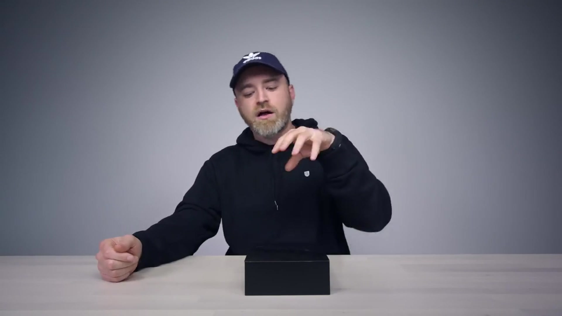 'Video thumbnail for Unboxing The "New" Samsung Galaxy Fold'