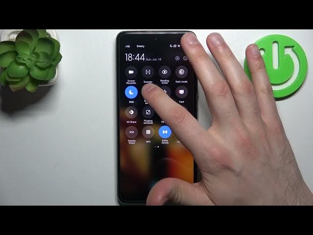 Video thumbnail for How to Activate Power Saving Mode on POCO M2 Pro