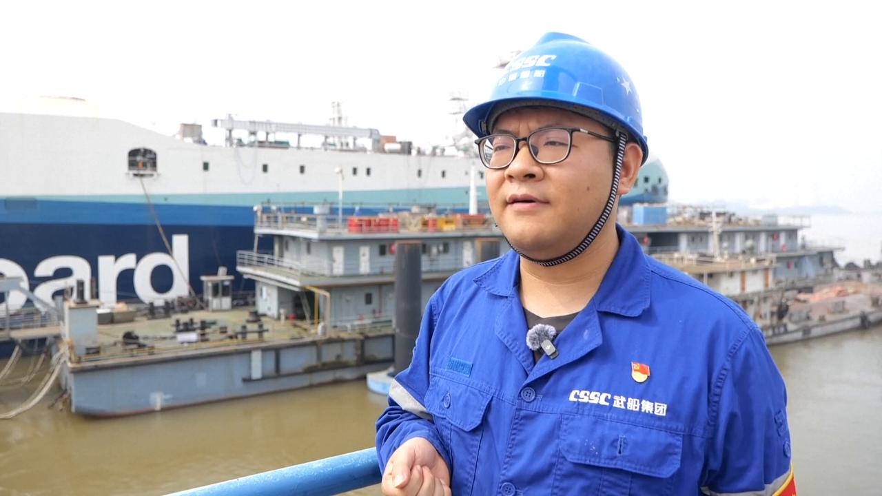 Video thumbnail for China: French shipowner launches wind-assisted methanol dual-fuel RoRo vessel built in China.