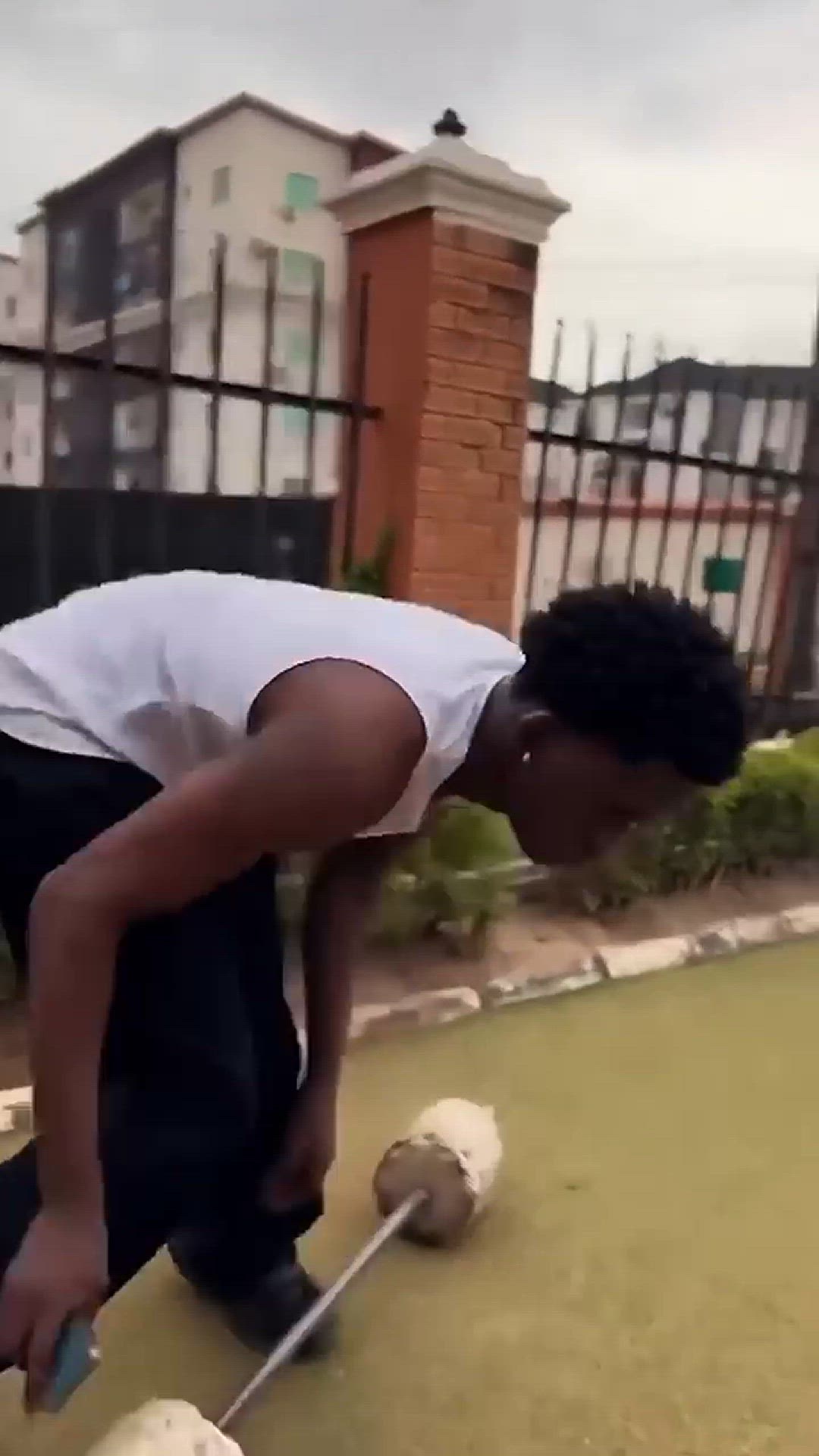 Video thumbnail for Honey vs Sugar! Which has more calories_