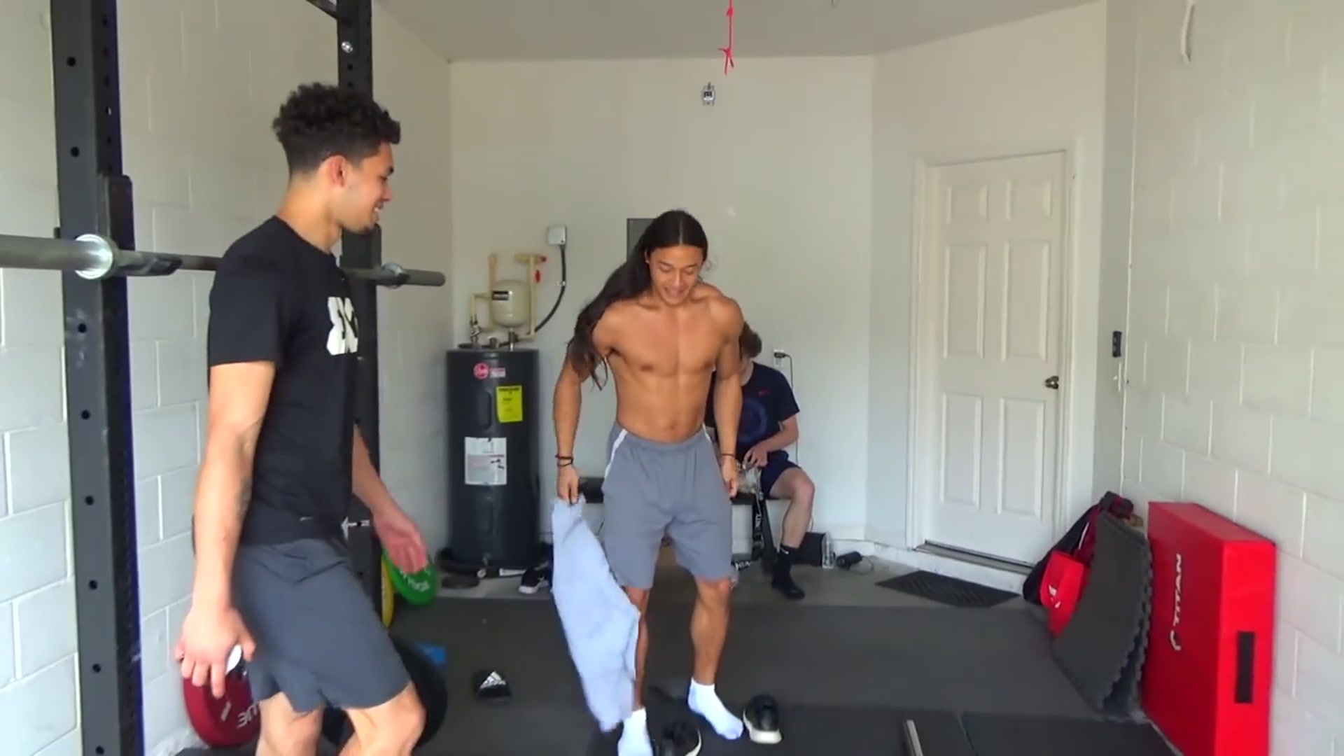 'Video thumbnail for I TRANSFORMED My Vertical With This Workout!'