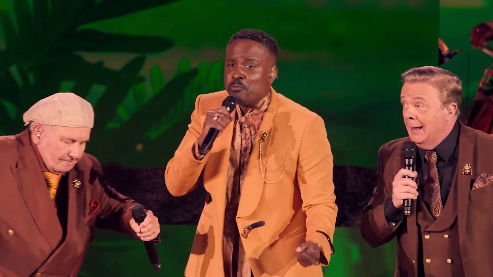 Video thumbnail for The Lion King At The Hollywood Bowl: Behind The Scenes (Featurette)