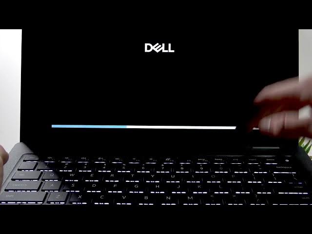 Video thumbnail for DELL Pro 14 – How to Boot from USB