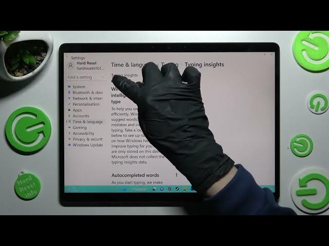 Video thumbnail for MICROSOFT SURFACE PRO X - How To Enter Text Correction Options