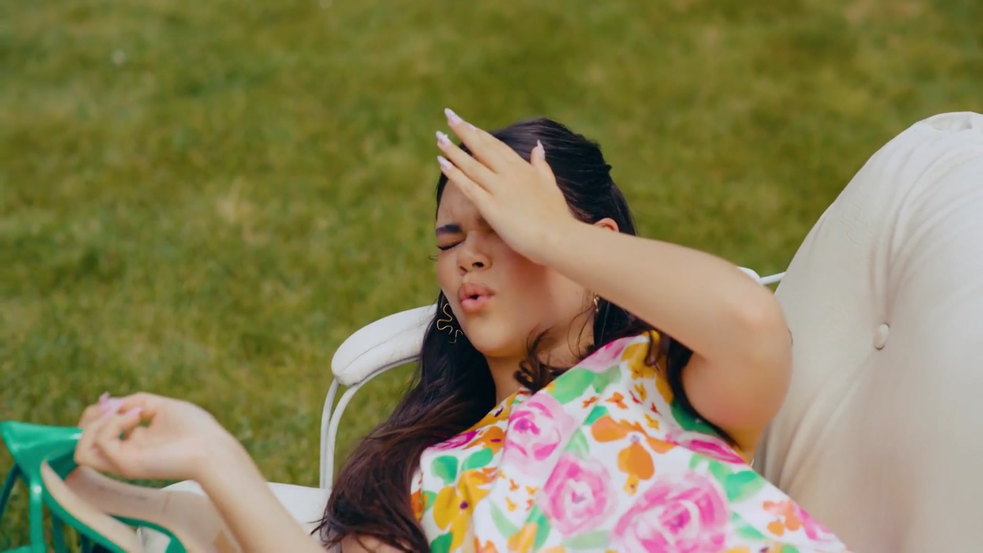 'Video thumbnail for Ariana Greenblatt | Dying To Know | Who What Wear'