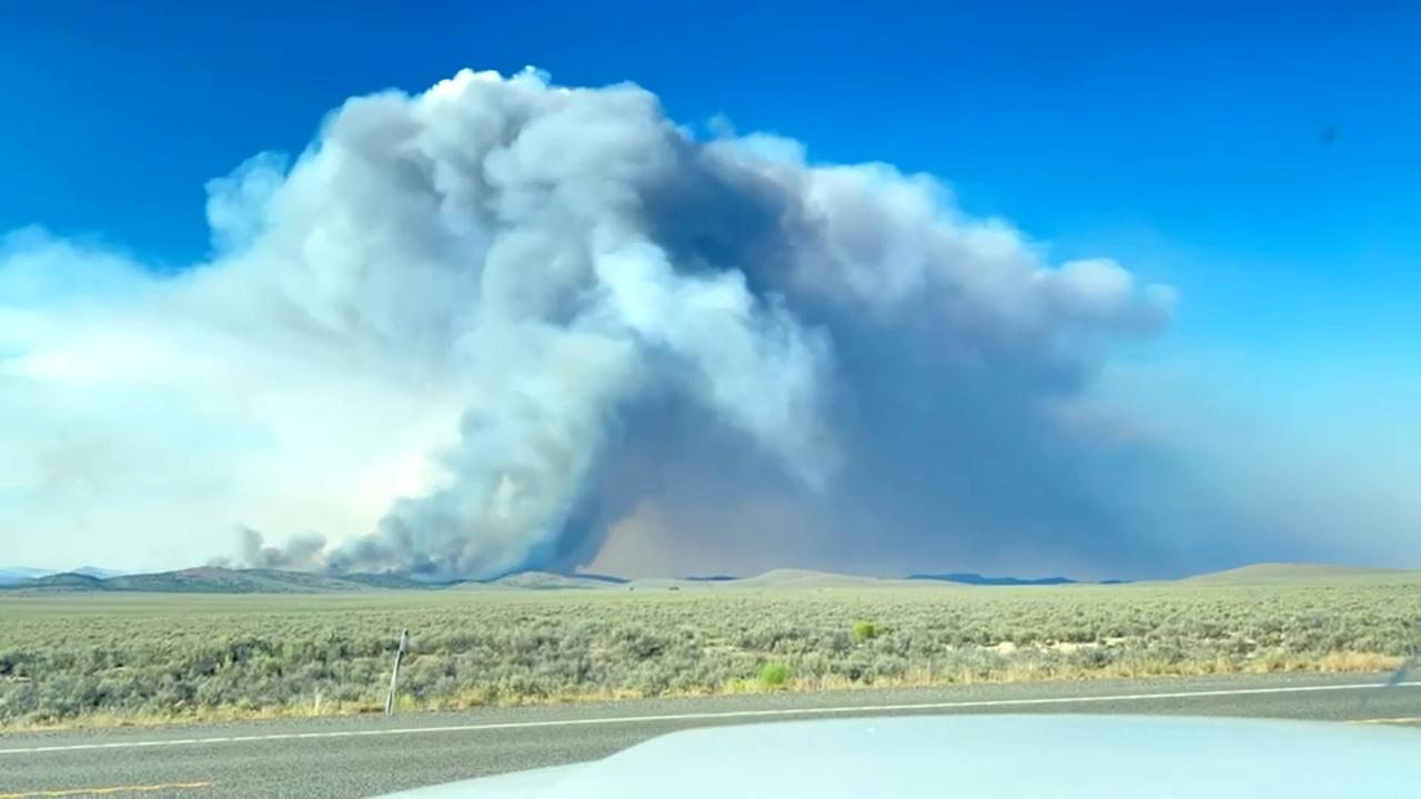 Video thumbnail for US: Massive Nevada Wildfire Timelapse Shows Fire Spreading Across Dry Landscape.