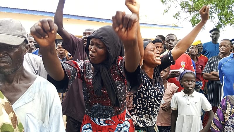 Video thumbnail for Joy in Nigeria's Oyo State as abducted students reunite with relatives