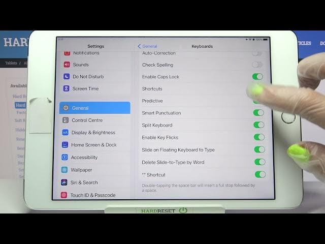 Video thumbnail for How to Enter Text Correction Options on IPAD 4 MINI - Text Correction Options