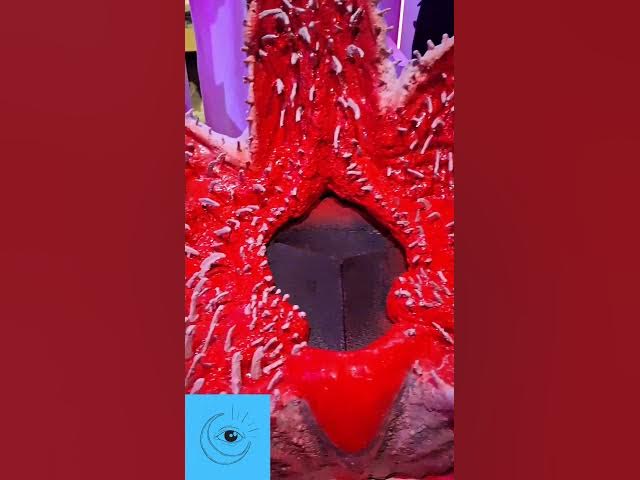 Video thumbnail for Padignone Netflix di Stranger Things 5 con Vecna - Lucca Comics & Games 2025