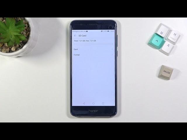 Video thumbnail for How to Format SD Card on Honor 8 – Wipe Memory Card