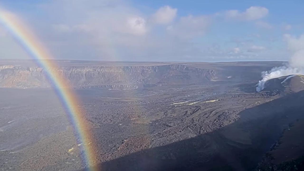 Video thumbnail for US: Double Rainbow Appears Over Kilauea Volcano During Eruption Pause In Hawaii.