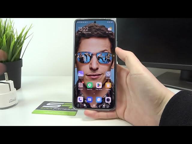 Video thumbnail for Hand Size Comparison of XIAOMI 12T Pro – Compare Size