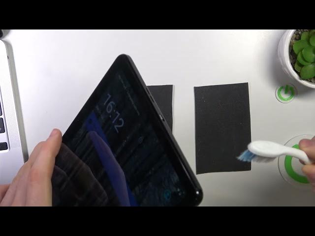 Video thumbnail for How to Clean USB Port in Nokia T21 – Fix USB Charging Port