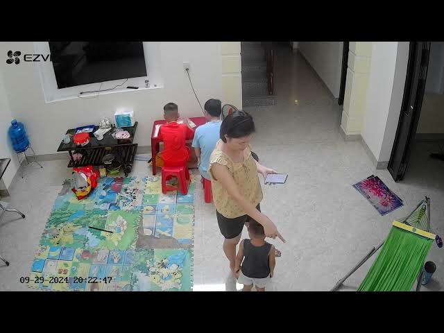 Video thumbnail for ở nhà một mình