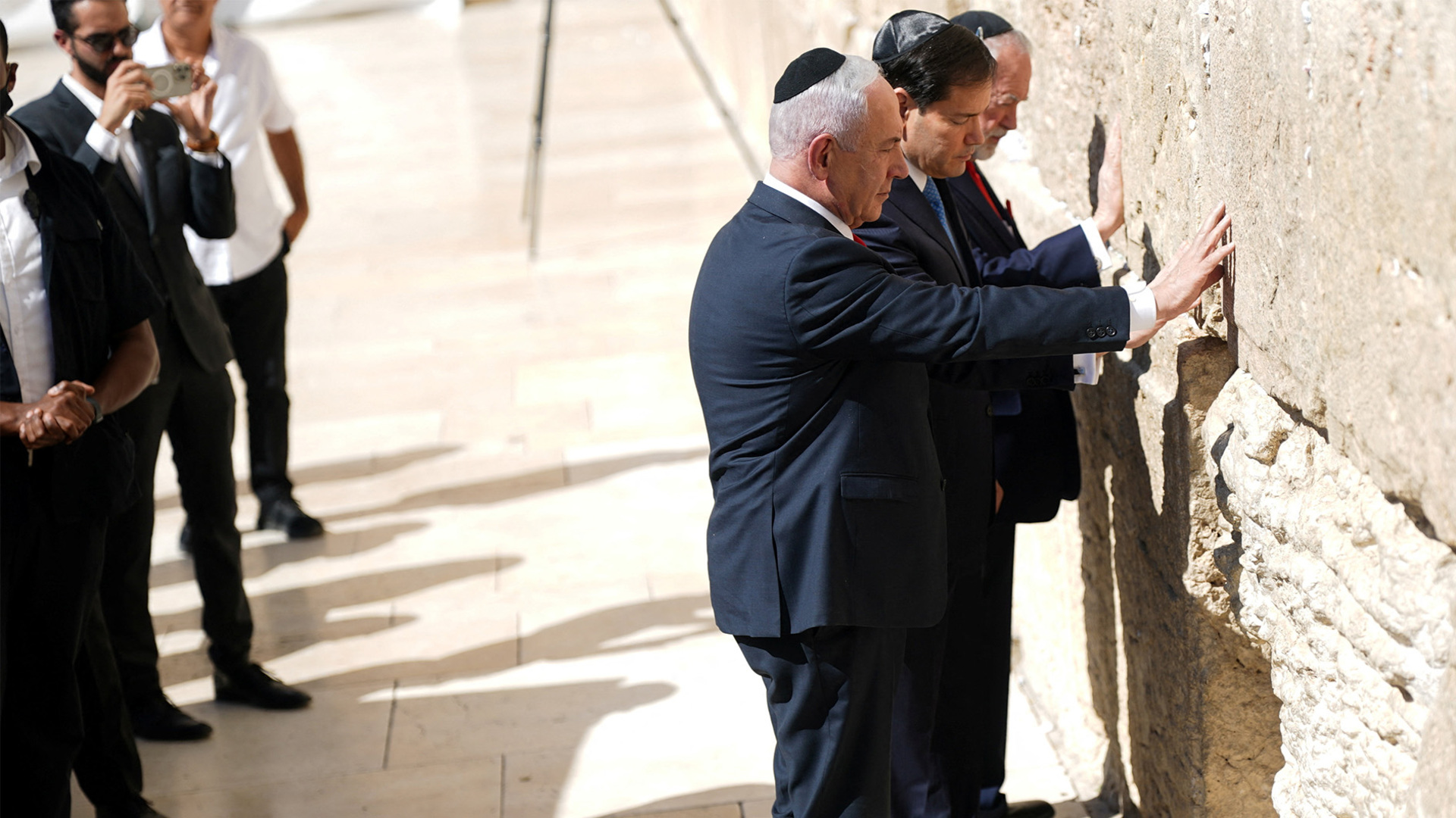 'Video thumbnail for US Secretary of State Rubio poses with Netanyahu at Western Wall'