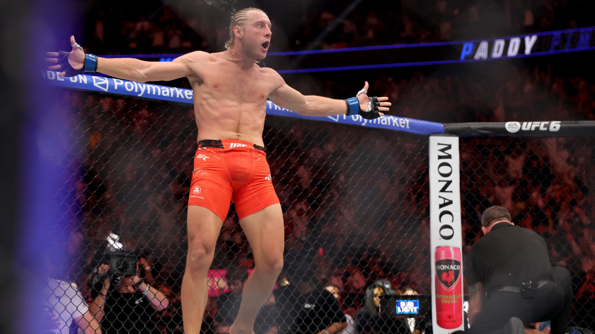 Video thumbnail for The Harsh Realities of MMA Training & Weight Cutting