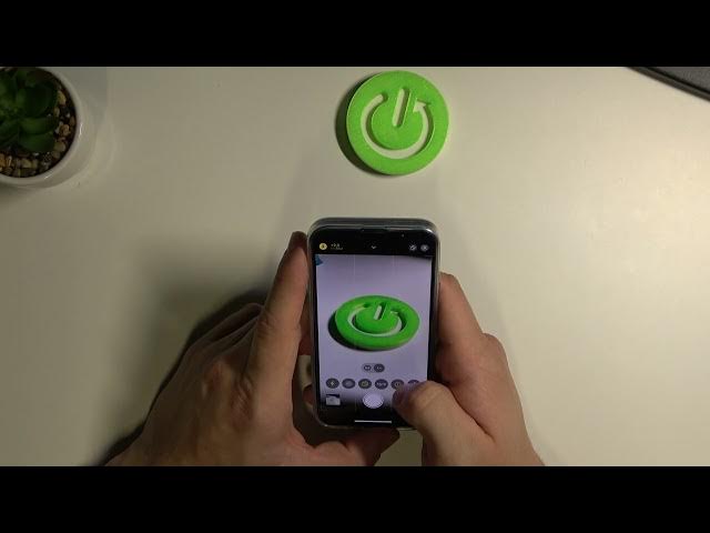 Video thumbnail for iPhone 13 mini Camera Preview – Camera Possibilities