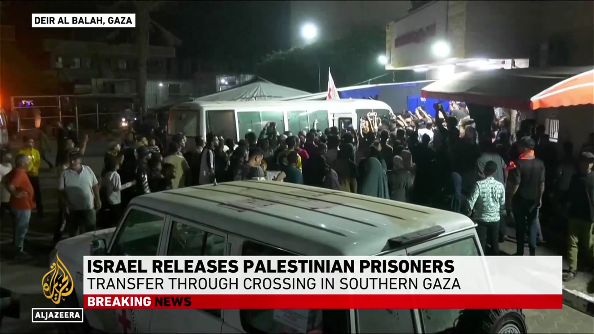'Video thumbnail for Israeli forces releases 5 Palestinian prisoners to Red Cross in southern Gaza'
