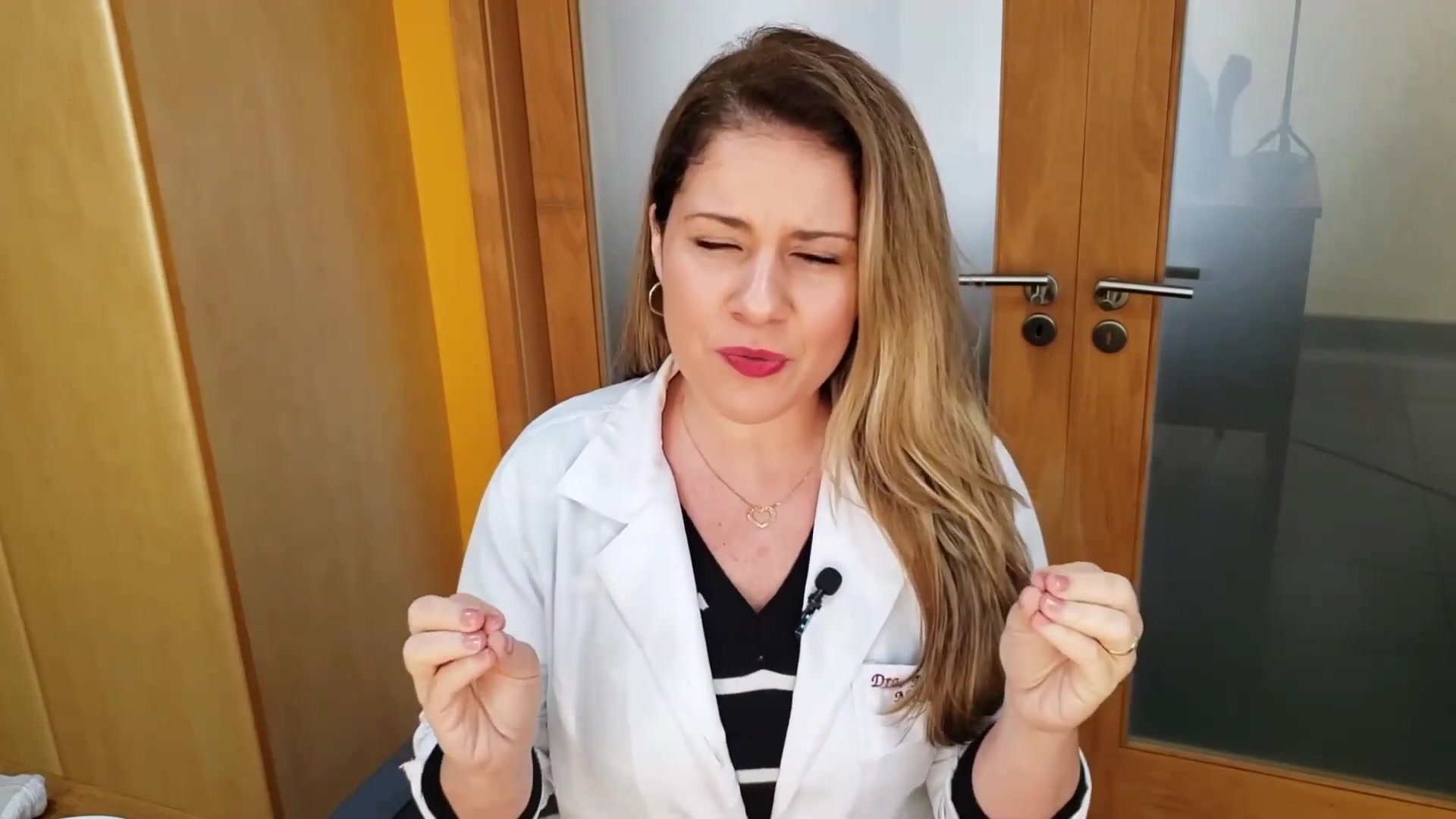 Video thumbnail for DELICIOUS LOW CARB Breakfast – Low Calorie, No Sugar, No Milk – Easy, Quick and Healthy