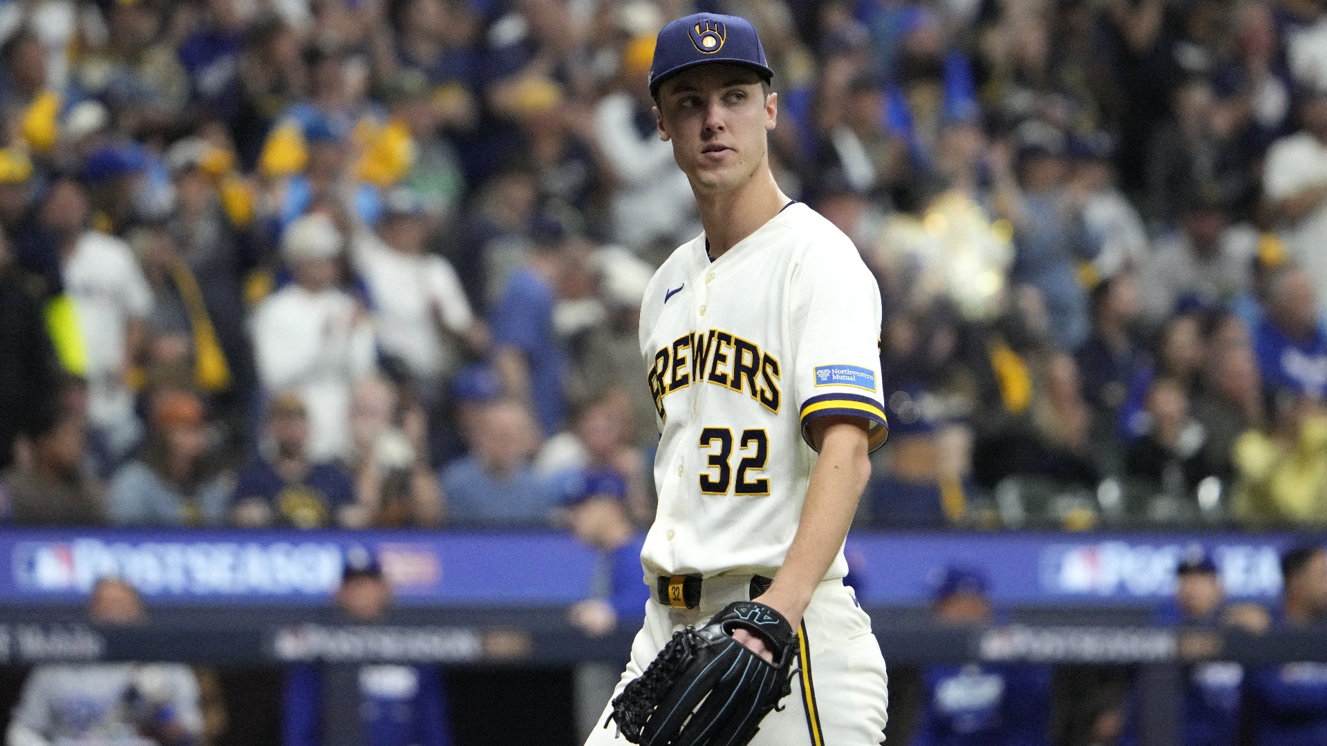 Video thumbnail for World Series Game 1 Preview: Brewers vs. Rays Odds