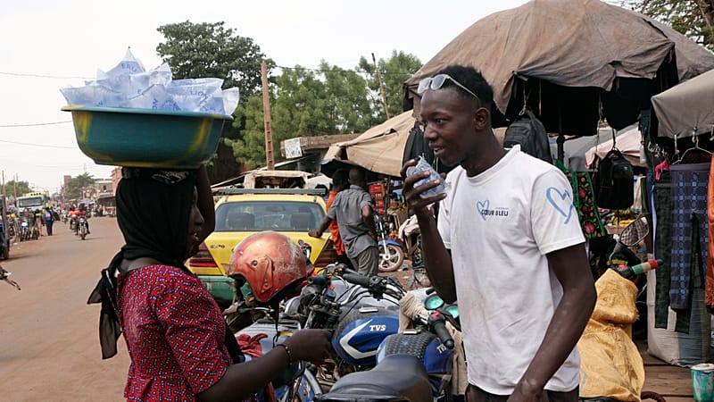 Video thumbnail for Mali: Water returns to Bamako after sabotage disrupts power supply