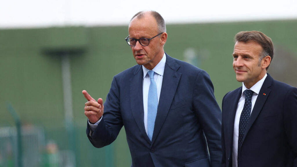 Video thumbnail for New defence dynamic for Europe at the heart of Franco-German summit