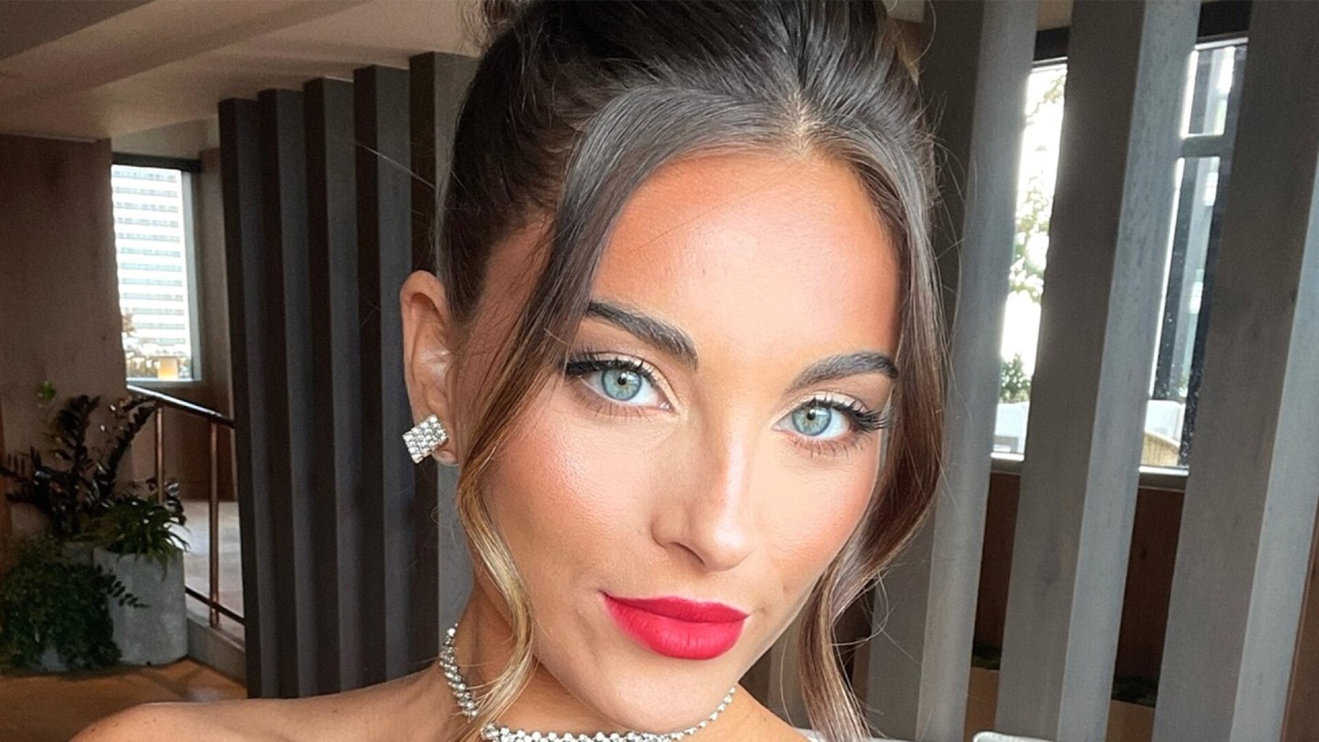 Video thumbnail for These Stunning NASCAR Wives Have Our Heads Turning