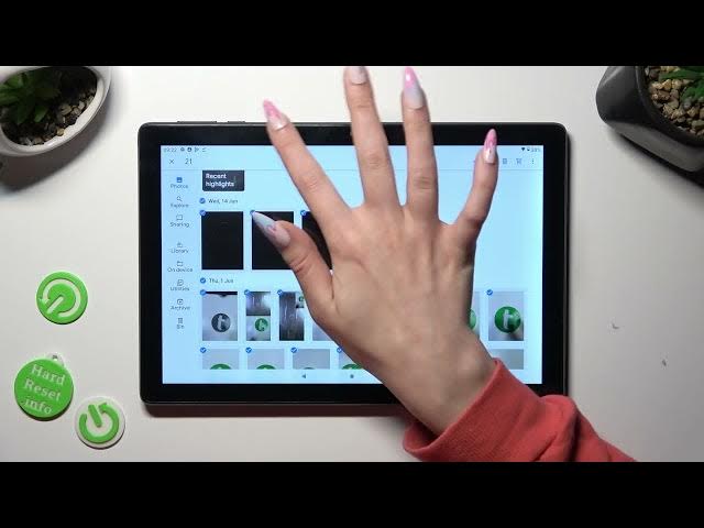 Video thumbnail for How to Select and Delete Multiple Photos at Once in the Gallery of ALCATEL 1T 10 Smart 2020